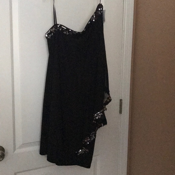 Off shoulder black mini sheer overlay. - Picture 1 of 2
